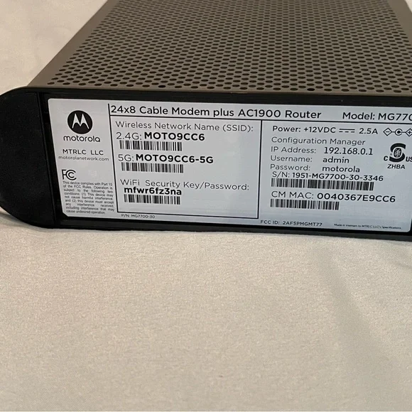 Motorola Cable Modem + Router - Picture 4 of 4